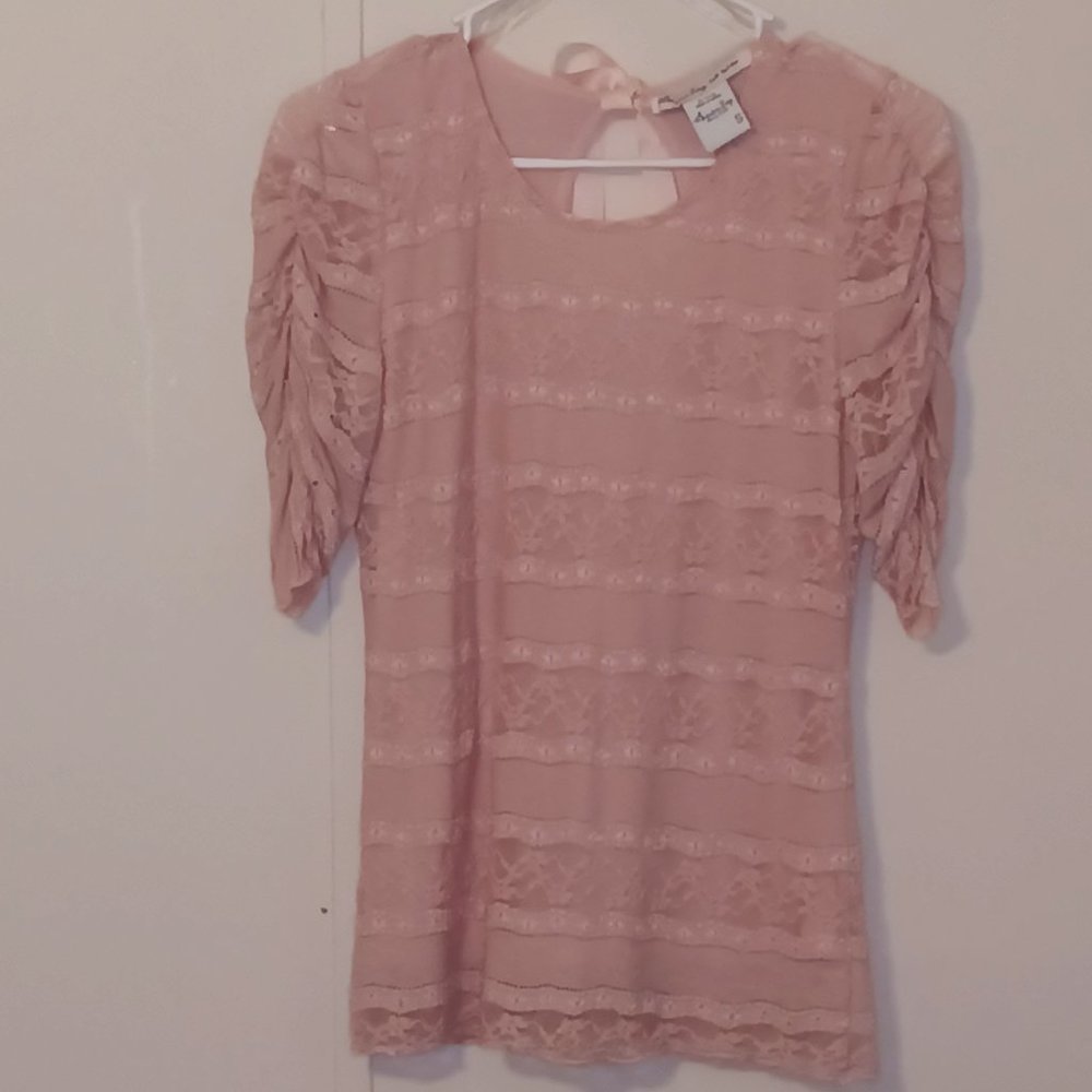 American Rag 1/2 Ruched Sleeve Lacey Pink Top, Size Medium